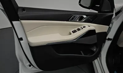 BMW X5 2025, 24961 км, за 68924.77 USD - фото 25