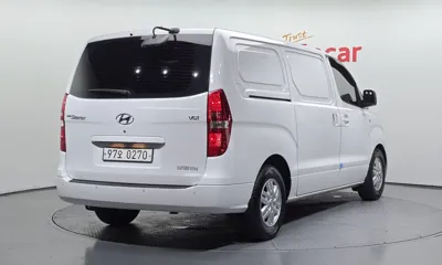 Hyundai Starex 2018, 163396 км, за 5776.55 USD