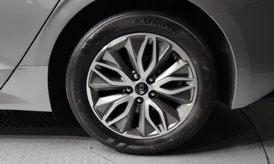 Kia K5 2021, 115258 км, за 11100.1 USD