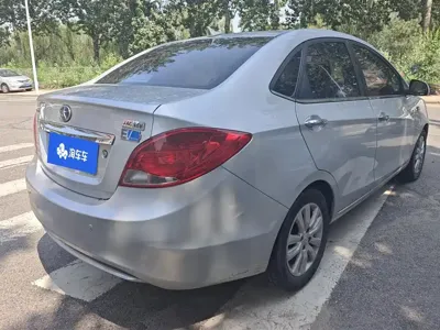 JAC 江淮iEV 2016, 81400 км, за 2641.08 USD