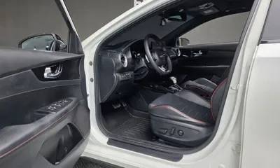 Kia K3 2022, 62988 км, за 10523.55 USD - фото 12