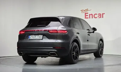 Porsche Cayenne 2019, 49048 км, за 44817.59 USD
