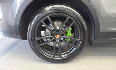 Porsche Cayenne 2019, 49048 км, за 44817.59 USD
