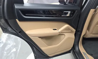 Porsche Cayenne 2019, 49048 км, за 44817.59 USD - фото 25