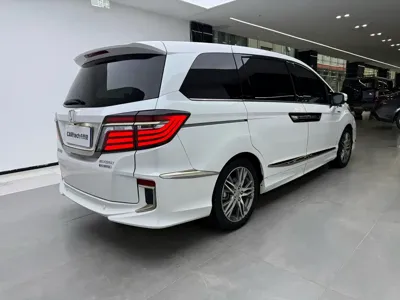 Honda Elysion 2020, 148000 км, за 17825.14 USD