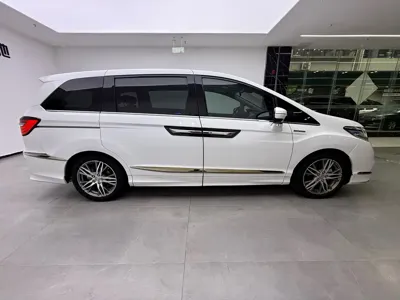 Honda Elysion 2020, 148000 км, за 17825.14 USD