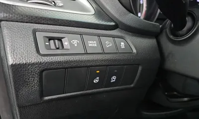 Hyundai Santafe 2016, 89902 км, за 8126.86 USD - фото 16