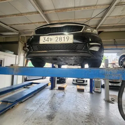 Kia K5 · 2011 год