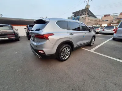 Hyundai Santafe 2019, 90000 км, за 9706.85 USD