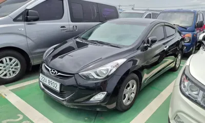 Hyundai Avante · 2012 год