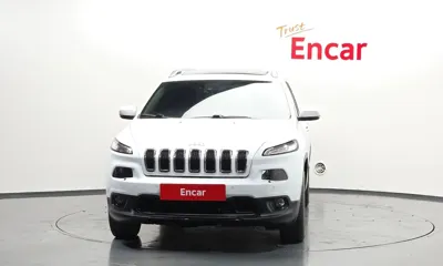 Jeep Cherokee 2016, 105053 км, за 4820.85 USD