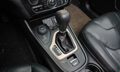 Jeep Cherokee 2016, 105053 км, за 4820.85 USD - фото 9