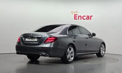 Mercedes-Benz E-Class 2017, 31249 км, за 12143.89 USD