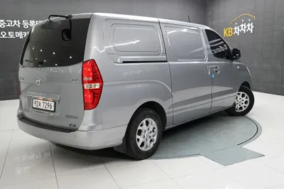 Hyundai Starex 2012, 95246 км, за 2795.29 USD