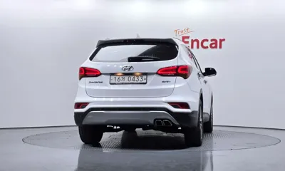 Hyundai Santafe 2016, 118140 км, за 7483.26 USD