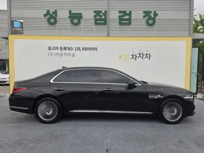 Genesis G90 2019, 87914 км, за 21005.65 USD