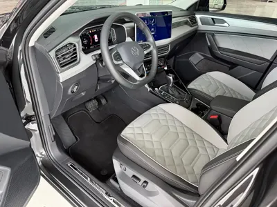 Volkswagen Tayron 2022, 47000 км, за 16921.39 USD