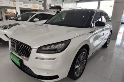Lincoln Corsair New Energy · 2021 год