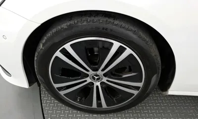 Mercedes-Benz E-Class 2021, 29506 км, за 24050.21 USD