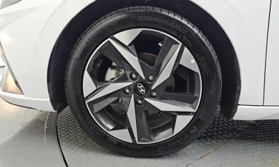 Hyundai Avante 2023, 136144 км, за 9518.18 USD