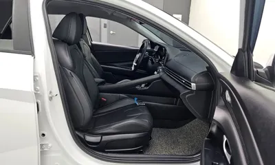 Hyundai Avante 2023, 136144 км, за 9518.18 USD - фото 26