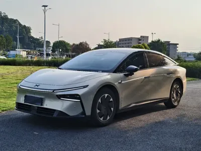 Xpeng P7+ · 2025 год