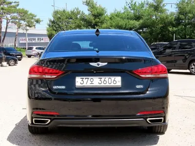 Hyundai Genesis 2014, 165687 км, за 5023.8 USD