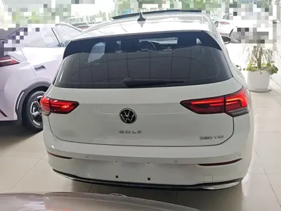 Volkswagen Golf 2024, 3700 км, за 14645.57 USD - фото 6