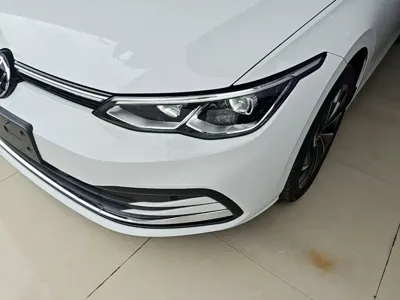 Volkswagen Golf 2024, 3700 км, за 14645.57 USD - фото 24