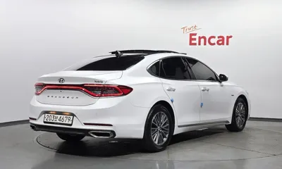 Hyundai Grandeur 2018, 153136 км, за 10863.92 USD