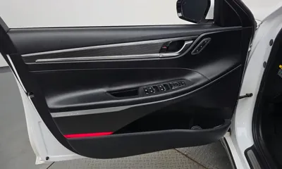 Hyundai Grandeur 2018, 153136 км, за 10863.92 USD - фото 24