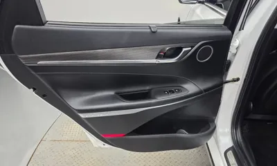 Hyundai Grandeur 2018, 153136 км, за 10863.92 USD - фото 25