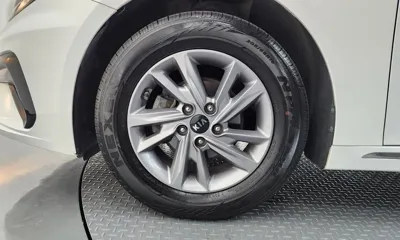 Kia K5 2019, 193656 км, за 4753.53 USD