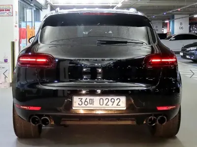 Porsche Macan 2017, 79916 км, за 27952.93 USD