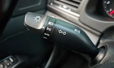 Hyundai Avante 2018, 41852 км, за 7159.61 USD - фото 17