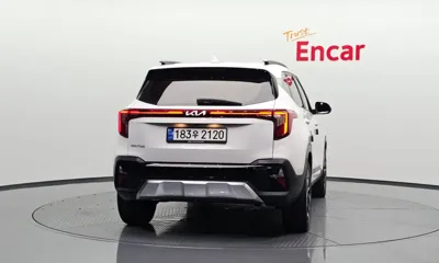Kia Seltos 2023, 22686 км, за 16082.45 USD