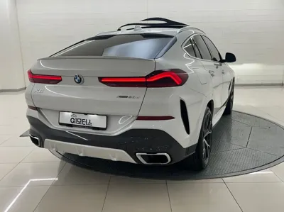 BMW X6 2022, 84556 км, за 45884.21 USD