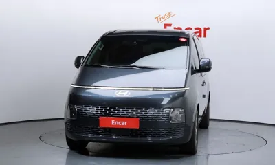 Hyundai Staria 2024, 37543 км, за 20662.23 USD