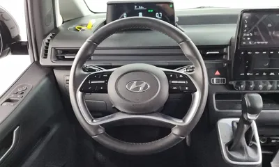 Hyundai Staria 2024, 37543 км, за 20662.23 USD - фото 13