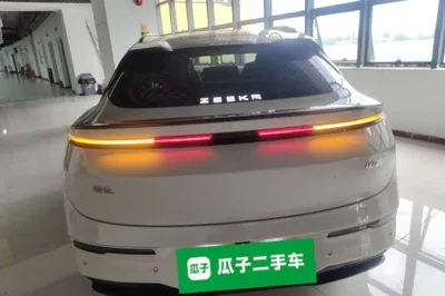 Zeekr 007GT 2025, 11399 км, за 28066 USD