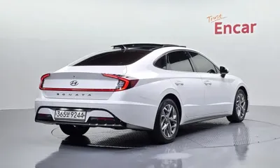 Hyundai Sonata 2021, 81375 км, за 11356.18 USD
