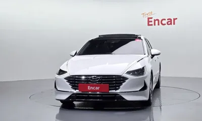 Hyundai Sonata 2021, 81375 км, за 11356.18 USD