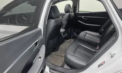 Hyundai Sonata 2021, 81375 км, за 11270.36 USD - фото 12