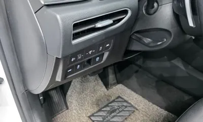 Hyundai Sonata 2021, 81375 км, за 11270.36 USD - фото 18