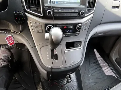 Hyundai Starex 2018, 107333 км, за 10402.04 USD - фото 10