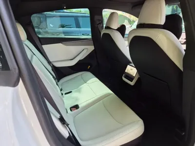 Tesla Model Y 2026, 928 км, за 23257.34 USD - фото 8