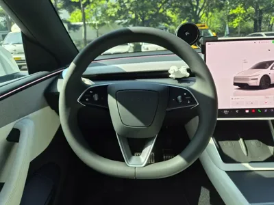 Tesla Model Y 2026, 928 км, за 23257.34 USD - фото 9