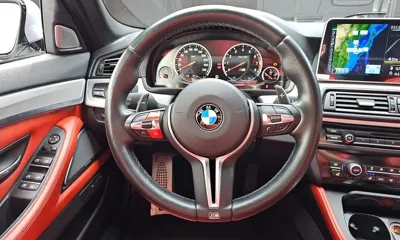 BMW M5 2016, 98187 км, за 26191.41 USD - фото 12