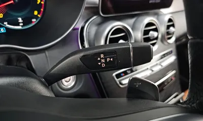 Mercedes-Benz C-Class 2021, 82487 км, за 21483.36 USD - фото 9