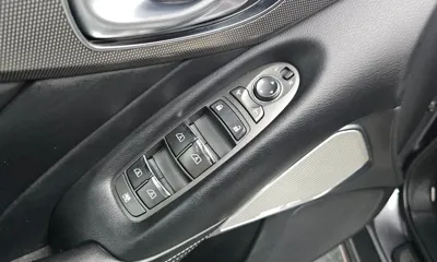 Infiniti Q50 2018, 87972 км, за 12414.6 USD - фото 18